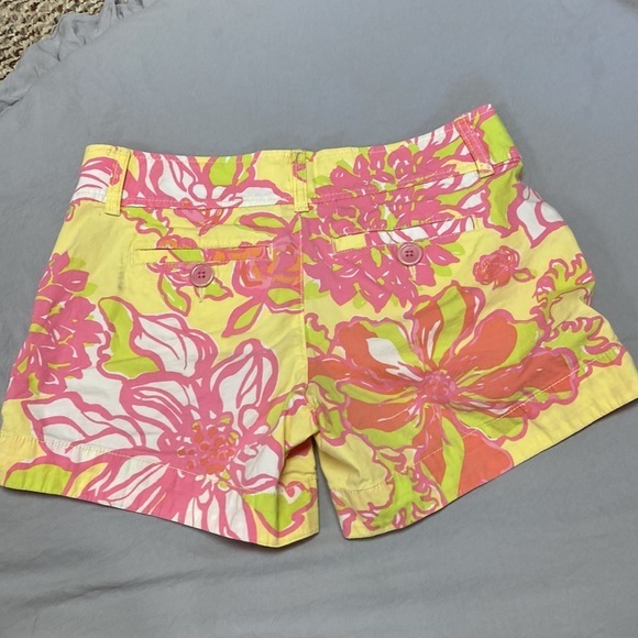 Lilly Pulitzer - Picture 4 of 8